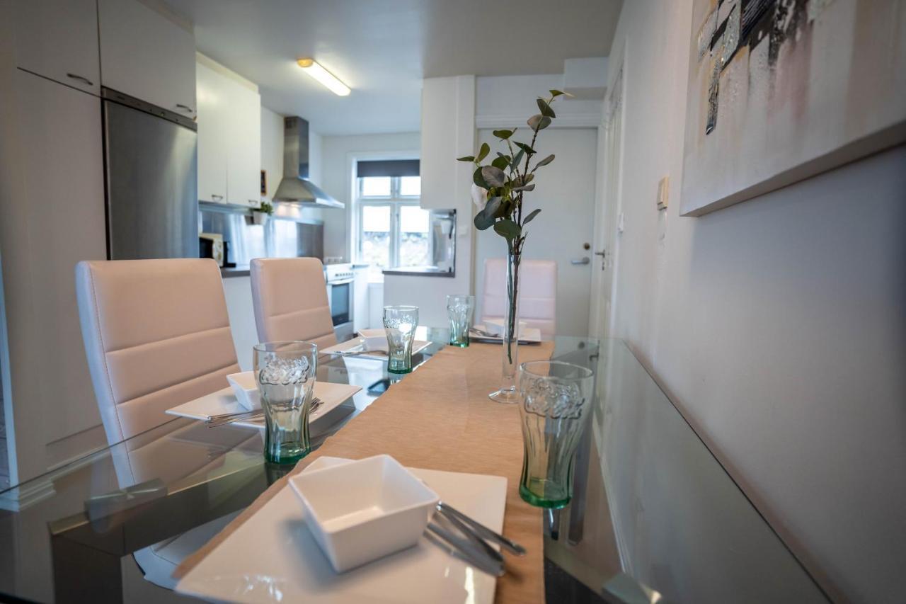Apartment Unique 3bed - Generous Terrace - *